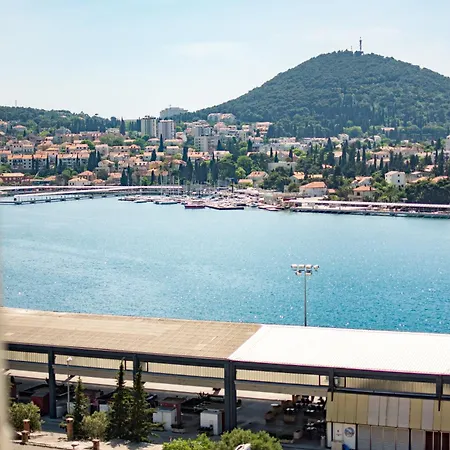 アパート Bellastoria *