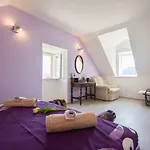 Bellastoria *